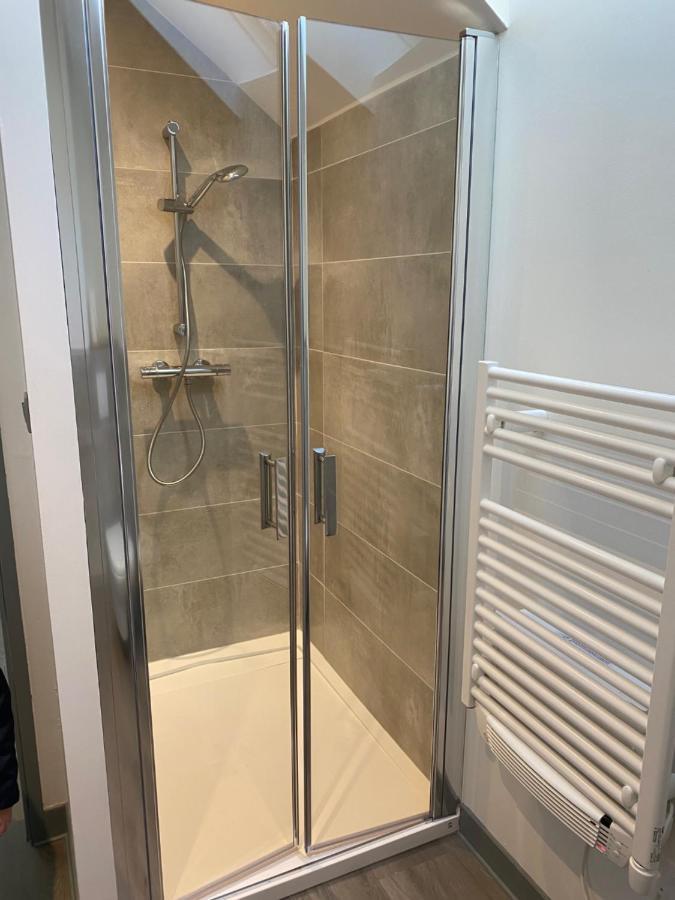 Residence Avec Un T3 Un T2 Et Un Studio En Centre Ville D Argeles-Gazost Luaran gambar