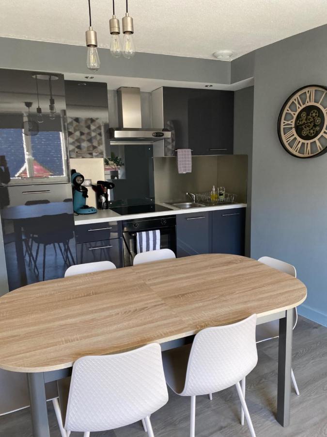 Residence Avec Un T3 Un T2 Et Un Studio En Centre Ville D Argeles-Gazost Luaran gambar