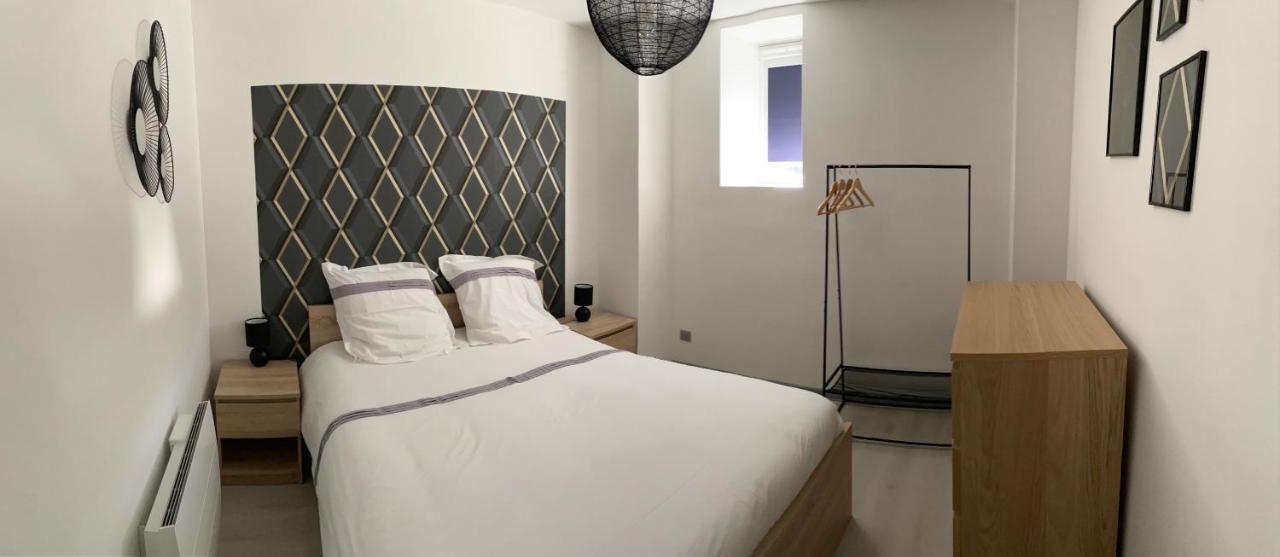 Residence Avec Un T3 Un T2 Et Un Studio En Centre Ville D Argeles-Gazost Luaran gambar